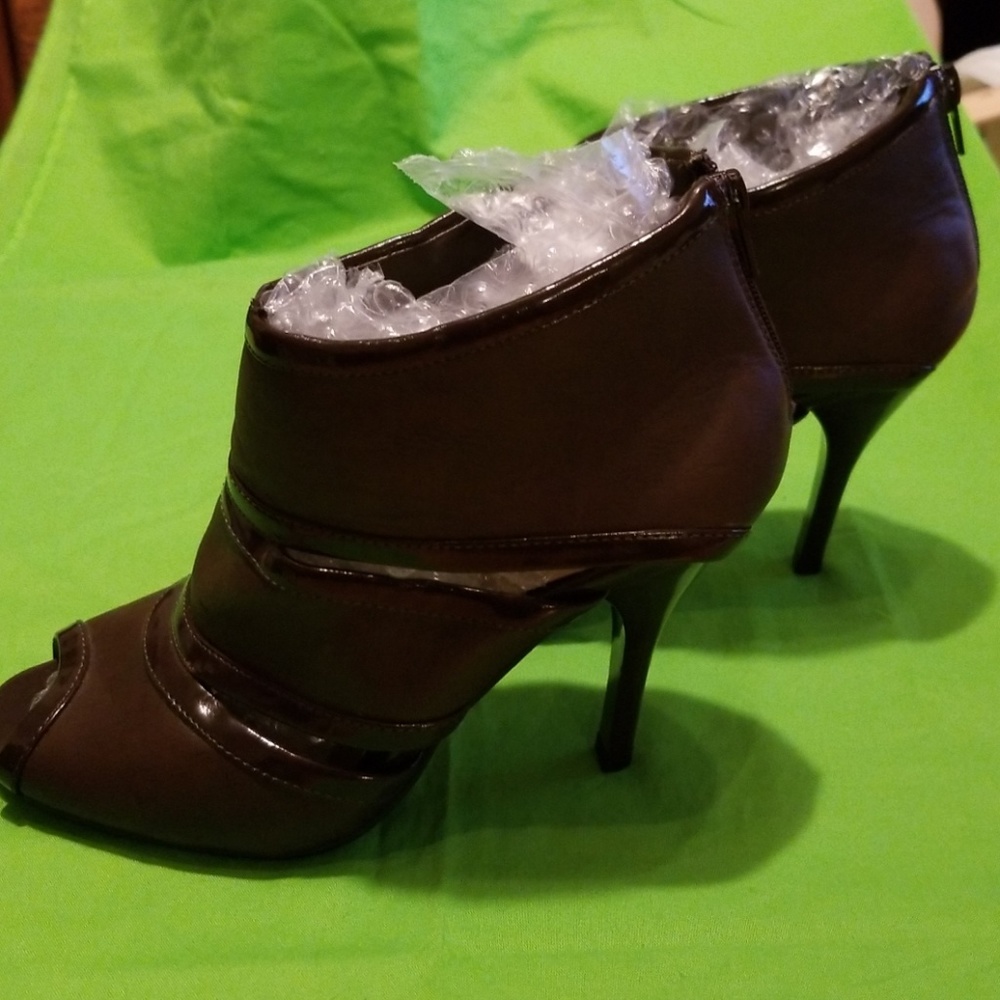 <Qupid> Peep Toe Tuxedo Heeled Booties - Size 8.5 - image 5